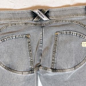 Freddy Wr.Up Womens Gray  With Yellow Stitch. Shaping Low Waist Size 6 Italy.